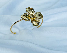  Petunia Bangle