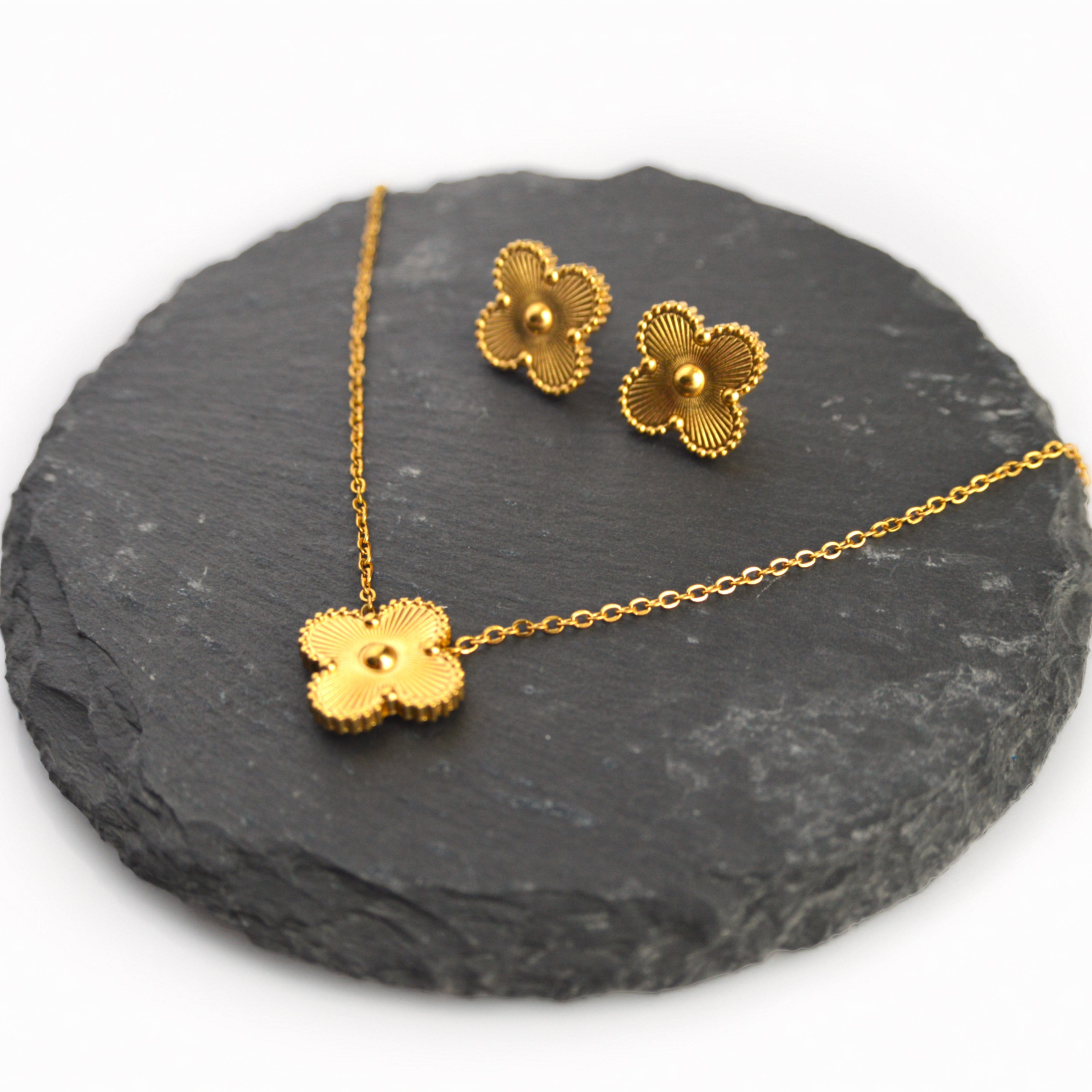 Golden Clover set